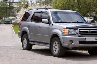 2002 Toyota Sequoia Photos