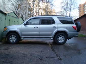 2002 Toyota Sequoia Pictures