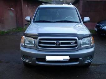 2002 Toyota Sequoia Wallpapers