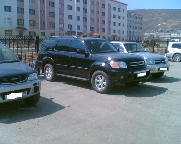 2003 Toyota Sequoia