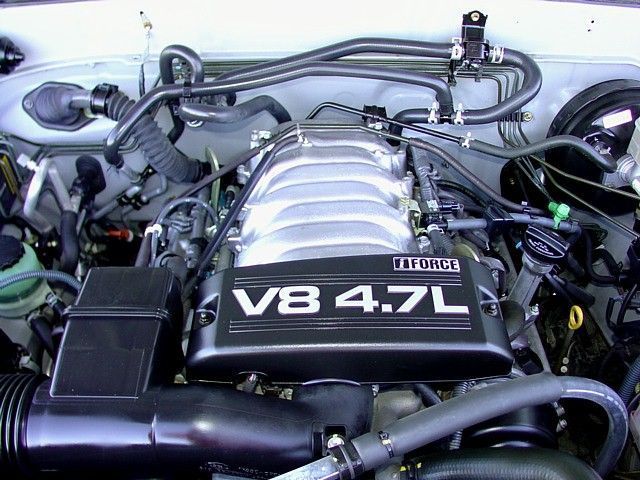 2003 Toyota Sequoia Pictures