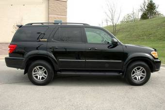 2003 Toyota Sequoia Images