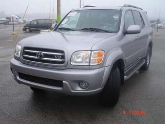 2003 Toyota Sequoia Pictures