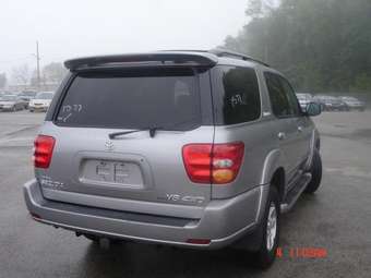2003 Toyota Sequoia Photos