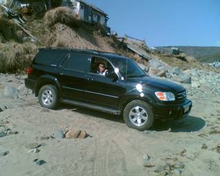 2003 Toyota Sequoia Pics