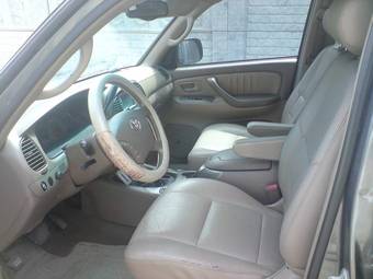 2003 Toyota Sequoia Photos