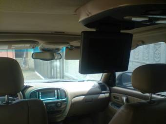 2003 Toyota Sequoia Pictures