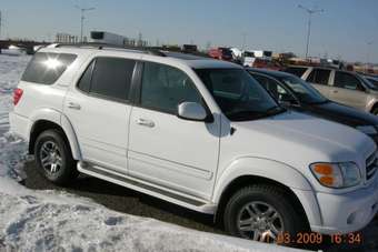 2004 Toyota Sequoia