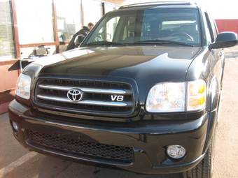 2004 Toyota Sequoia Photos