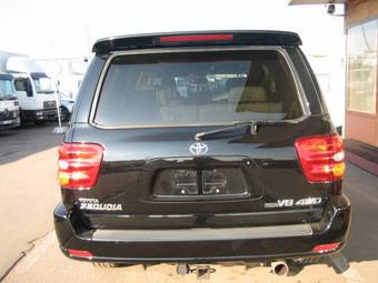 2004 Toyota Sequoia Photos