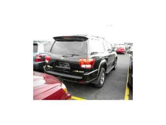 2005 Toyota Sequoia Photos