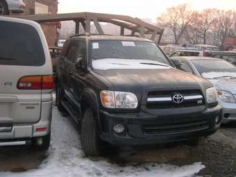 2005 Toyota Sequoia Pictures