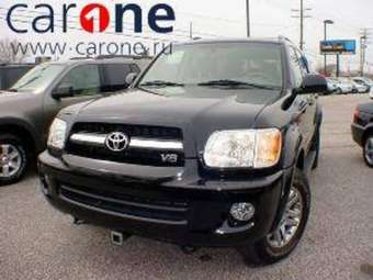 2005 Toyota Sequoia Pics