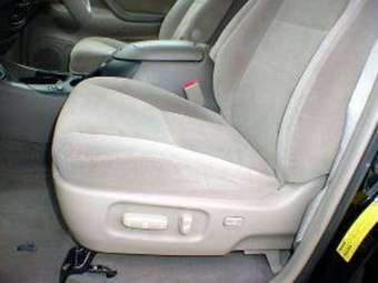 2005 Toyota Sequoia Pictures