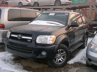 2005 Toyota Sequoia Pictures