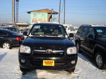2005 Toyota Sequoia Photos