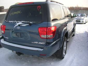 2005 Toyota Sequoia Photos