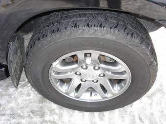 2005 Toyota Sequoia Pictures