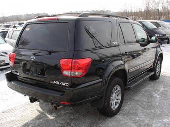 2005 Toyota Sequoia Pictures