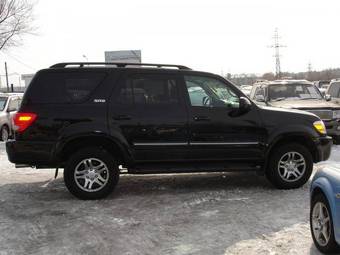 2005 Toyota Sequoia Pictures