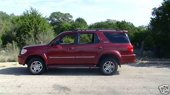 2005 Toyota Sequoia Images