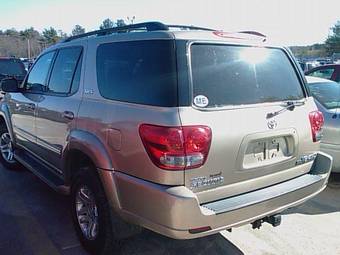 2005 Toyota Sequoia Photos