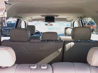 2005 Toyota Sequoia Pictures