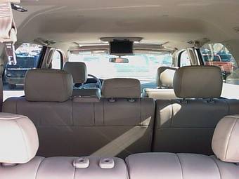 2005 Toyota Sequoia Pictures