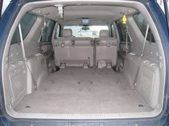 2005 Toyota Sequoia Photos