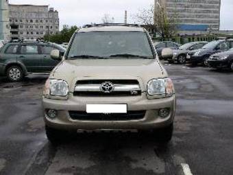 2005 Toyota Sequoia Pictures