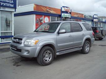 2005 Toyota Sequoia Pics