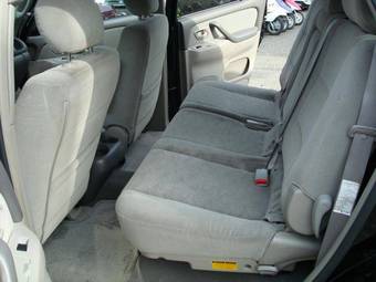 2005 Toyota Sequoia Photos