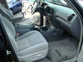 2005 Toyota Sequoia Wallpapers