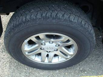 2005 Toyota Sequoia Images