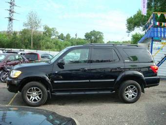 2005 Toyota Sequoia Images