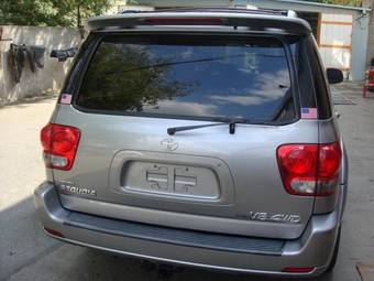 2005 Toyota Sequoia Photos