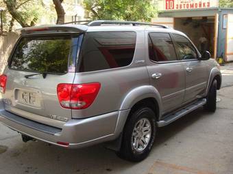 2005 Toyota Sequoia Wallpapers