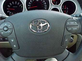 2008 Toyota Sequoia Photos