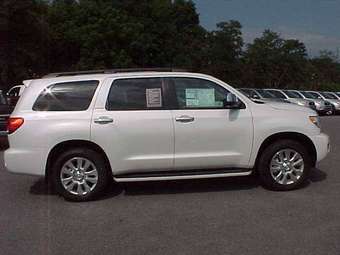 2008 Toyota Sequoia Pictures