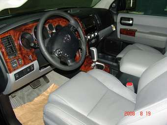2008 Toyota Sequoia Pics
