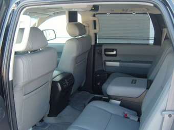 2008 Toyota Sequoia Pictures