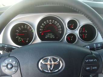 2008 Toyota Sequoia Pics