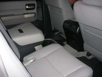 2008 Toyota Sequoia Pictures