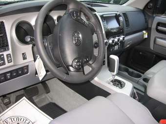 2008 Toyota Sequoia Pics