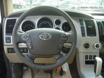 2008 Toyota Sequoia Pictures