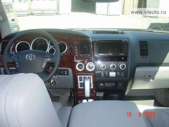 2008 Toyota Sequoia Pictures