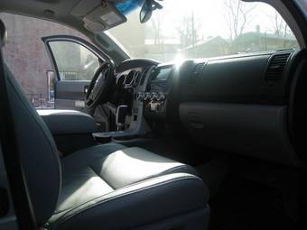 2008 Toyota Sequoia Pics