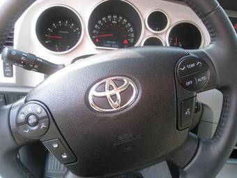 2008 Toyota Sequoia Pictures