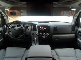 2008 Toyota Sequoia Photos