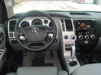 2008 Toyota Sequoia Pictures